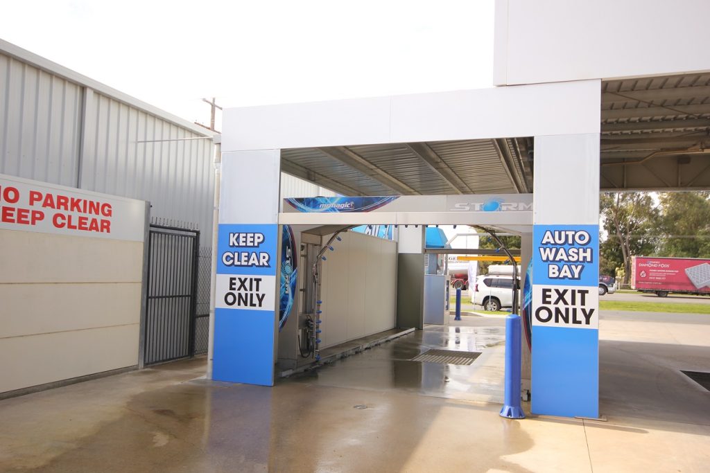 DRIVE THROUGH Car Wash All Sheds